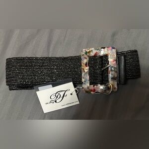 ✨NWT✨ Women’s Fashion Belt- Size Small/Medium